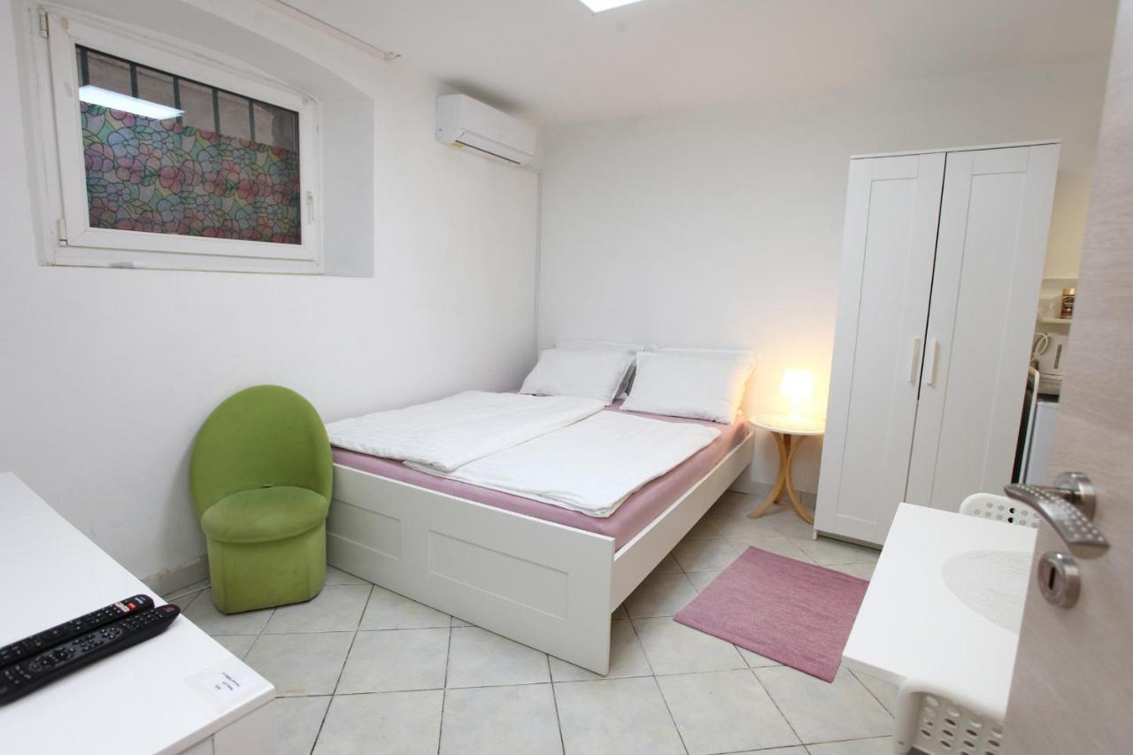 Date Apartment Koper